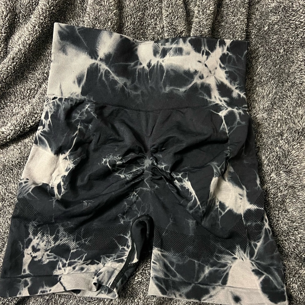 Booty Scrunch Shorts